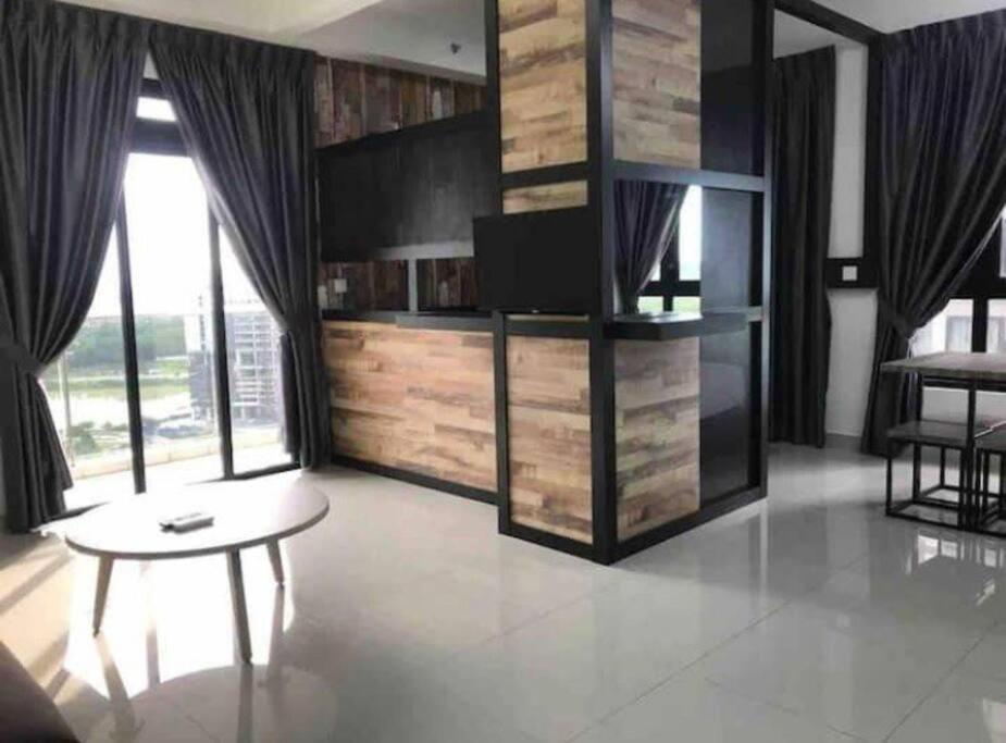 One Team At Iskandar Medini Nusajaya  Exterior photo